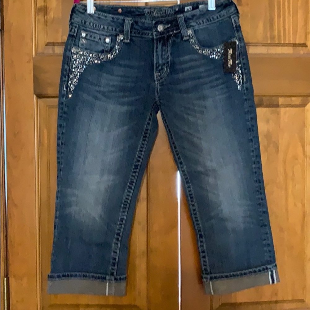 Miss Me Cuffed Capri